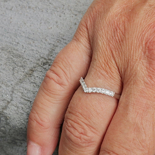 Bague V en argent sterling